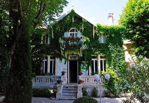 Hôtel le Chalet Fleuri Saint-Rémy-de-Provence Extérieur photo